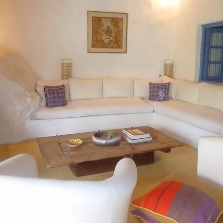 Santa Anna Villa